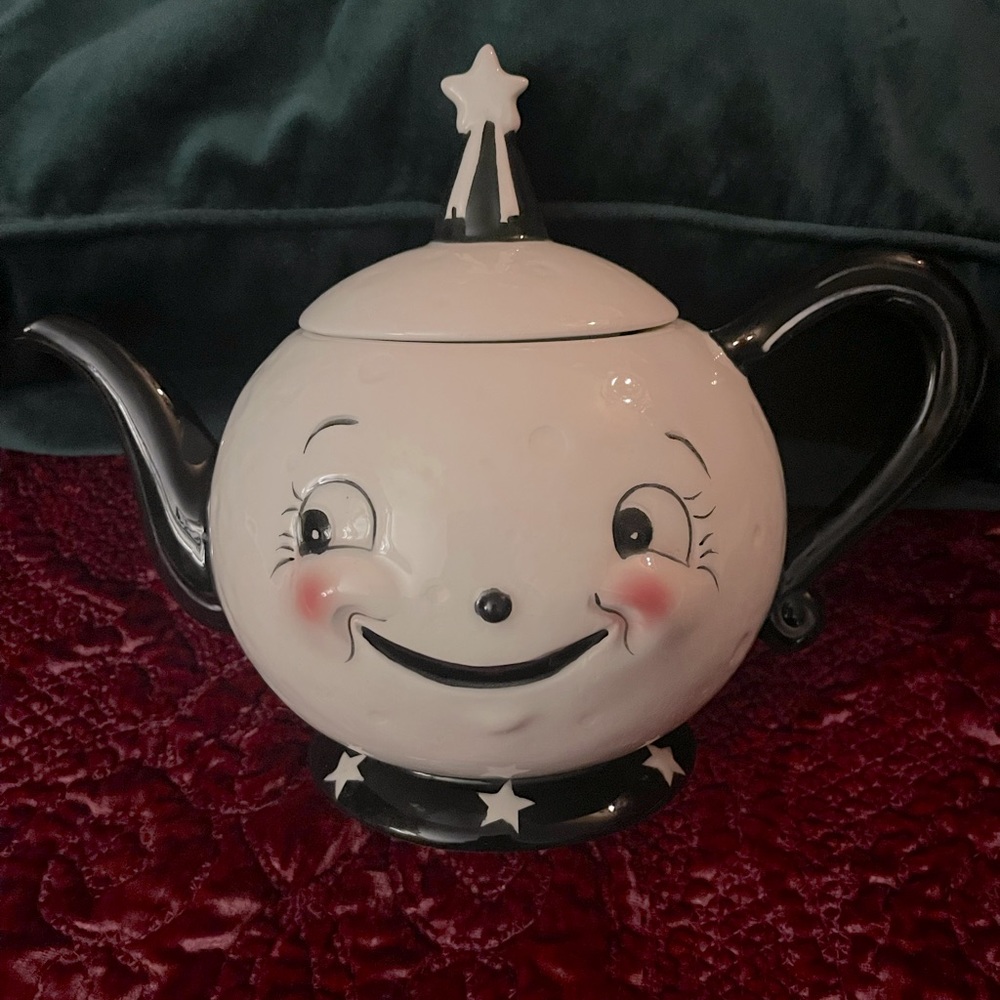 Johanna Parker - Carnival Cottage - Moon Teapot
